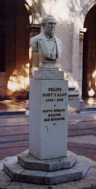 Monument avec statue de Felipe POEY